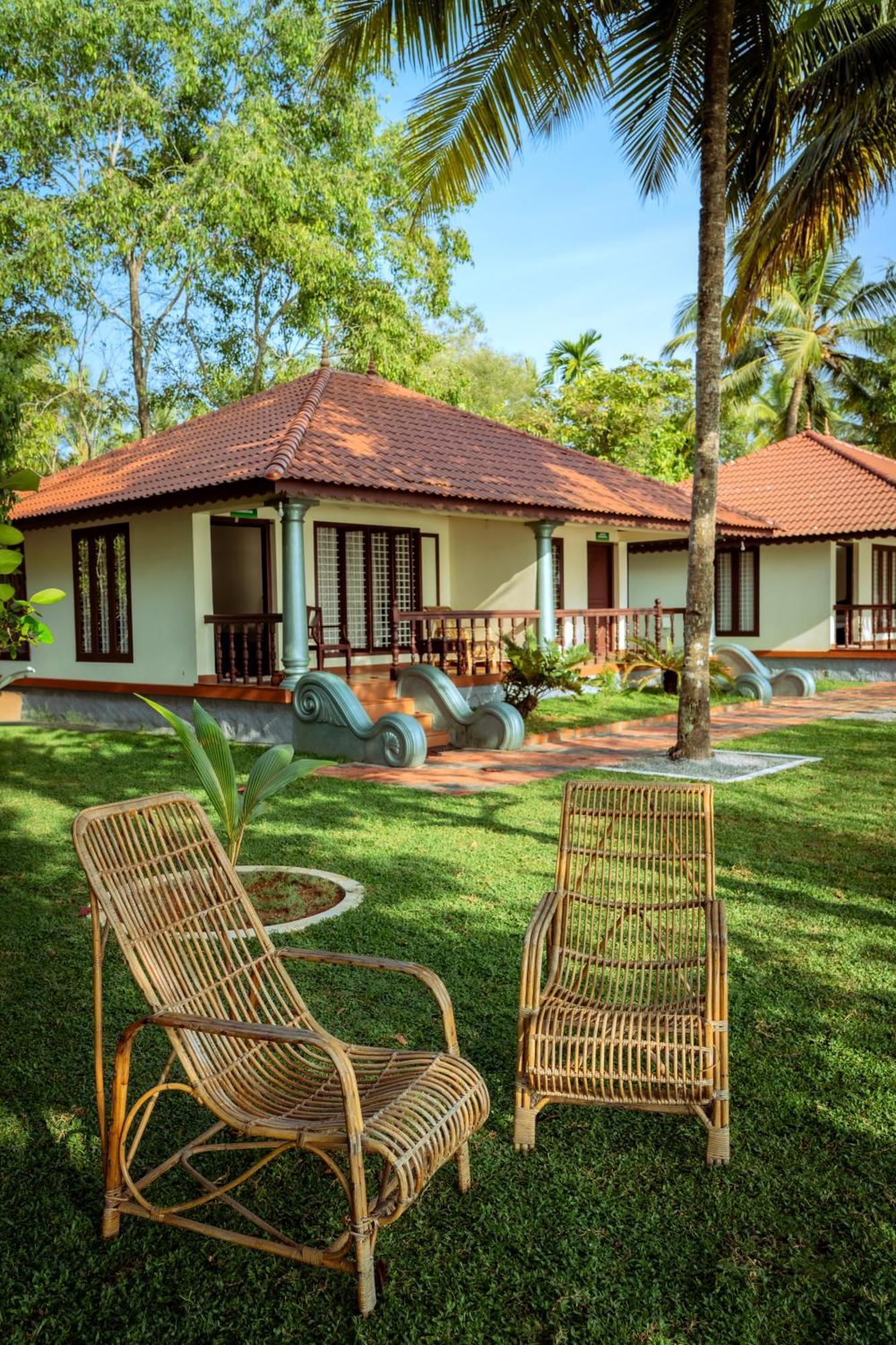 Dhathri Ayurveda Resort And Panchakarma Centre Kāyankulam Dış mekan fotoğraf